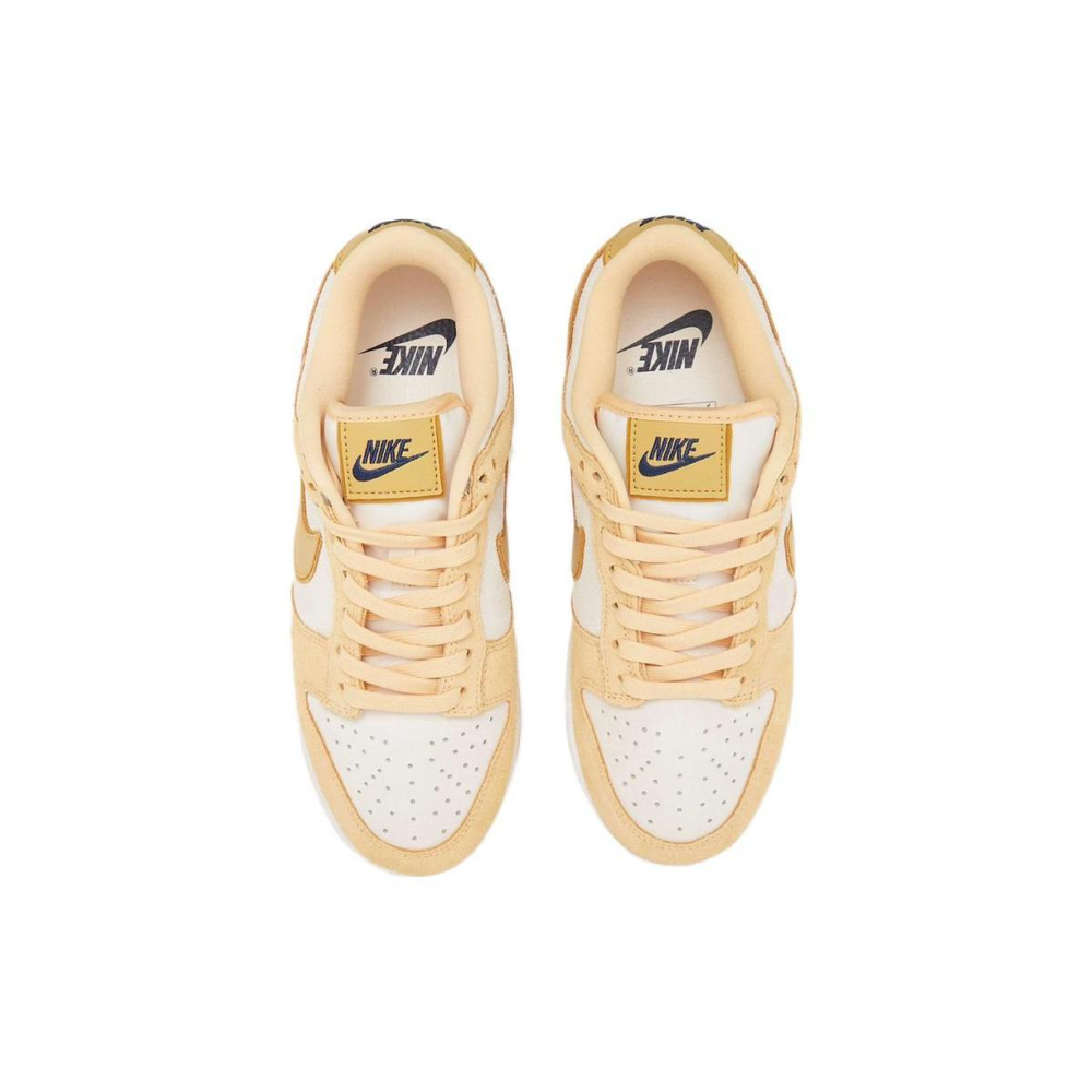 Nike Dunk Low "Gold Suede" Q