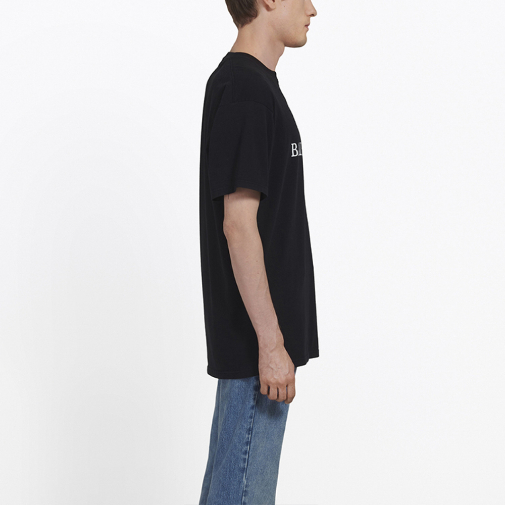 Balenciaga T