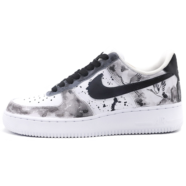 【 】 Nike Air Force 1