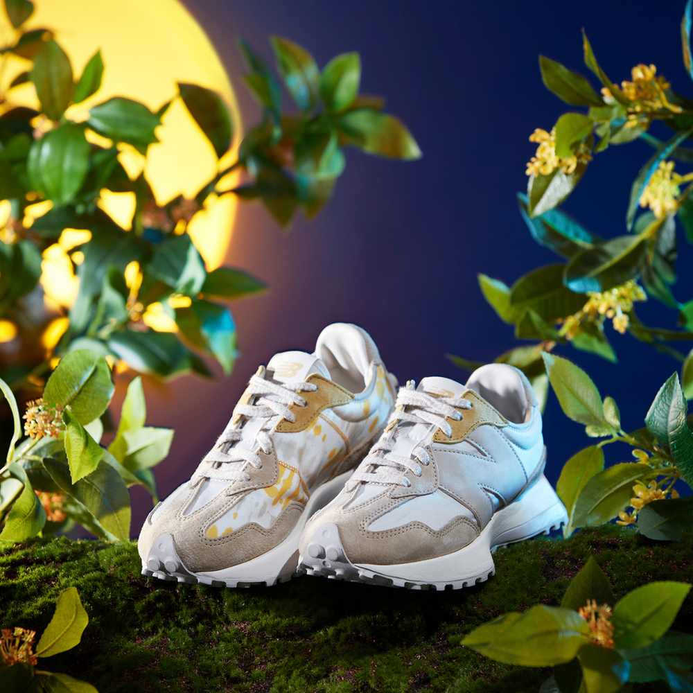 /THE BEAST x New Balance NB 327