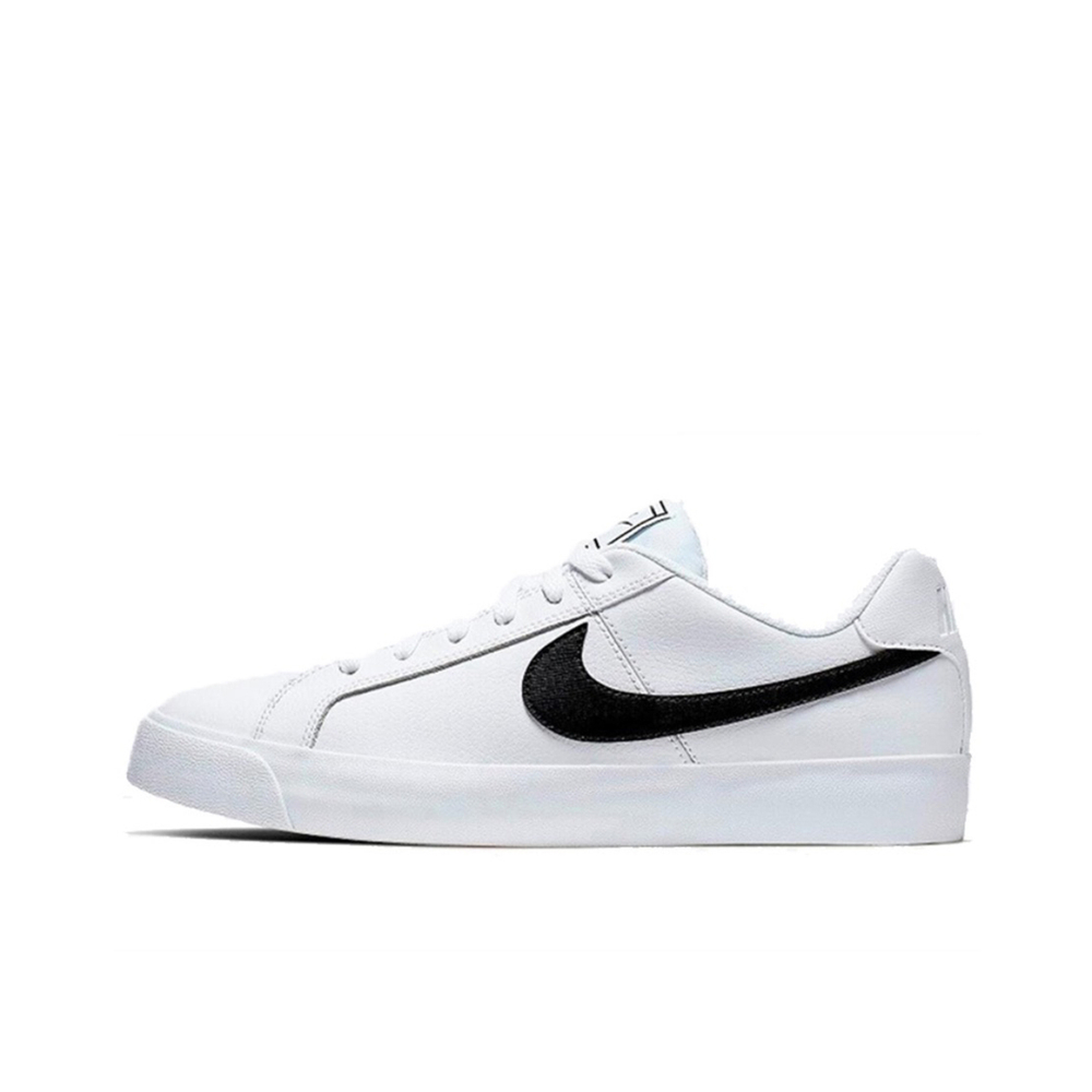 【 】 Nike Court Royale