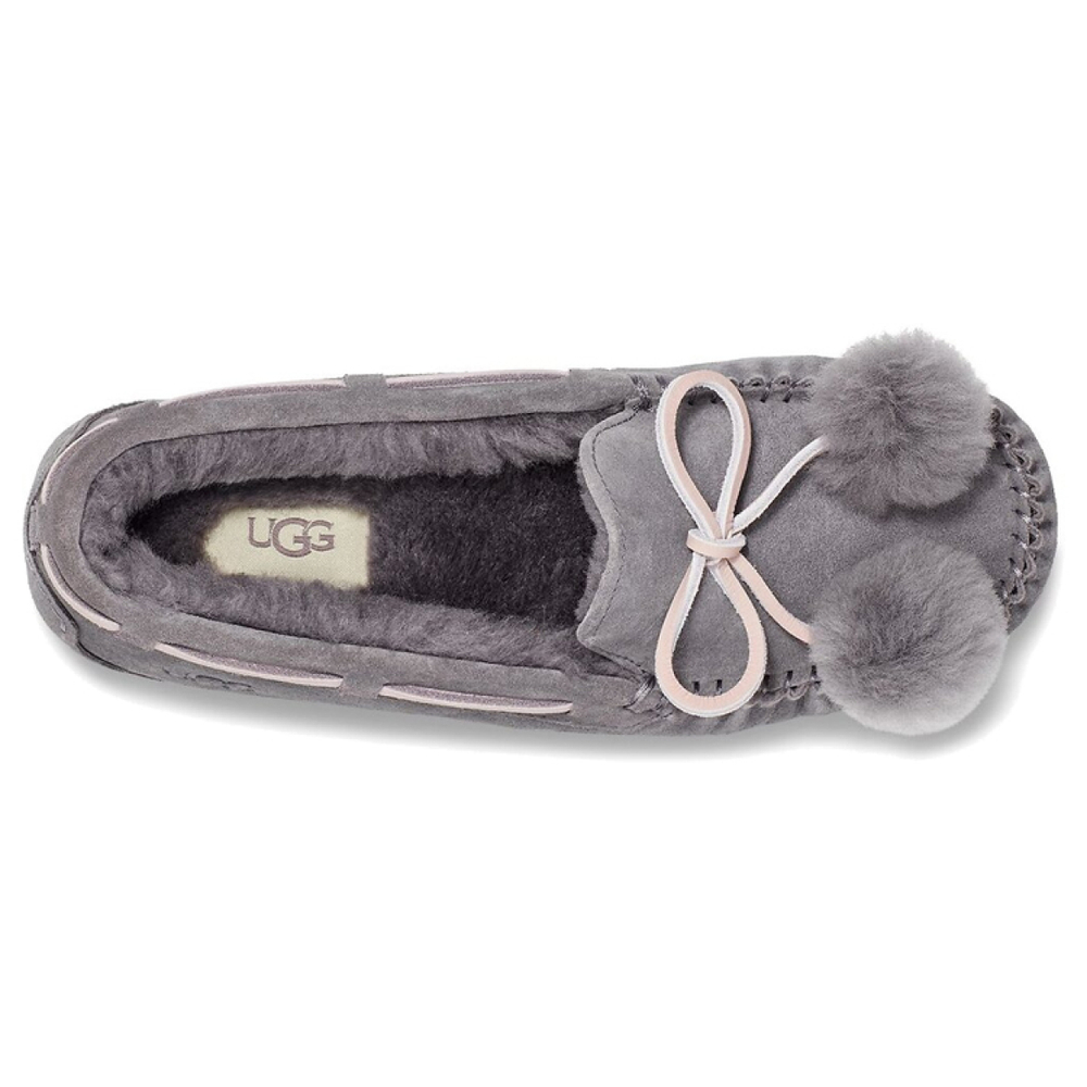 UGG DAKOTA