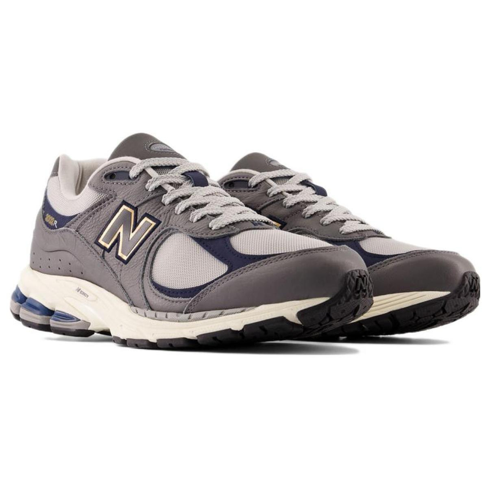New Balance NB 2002R