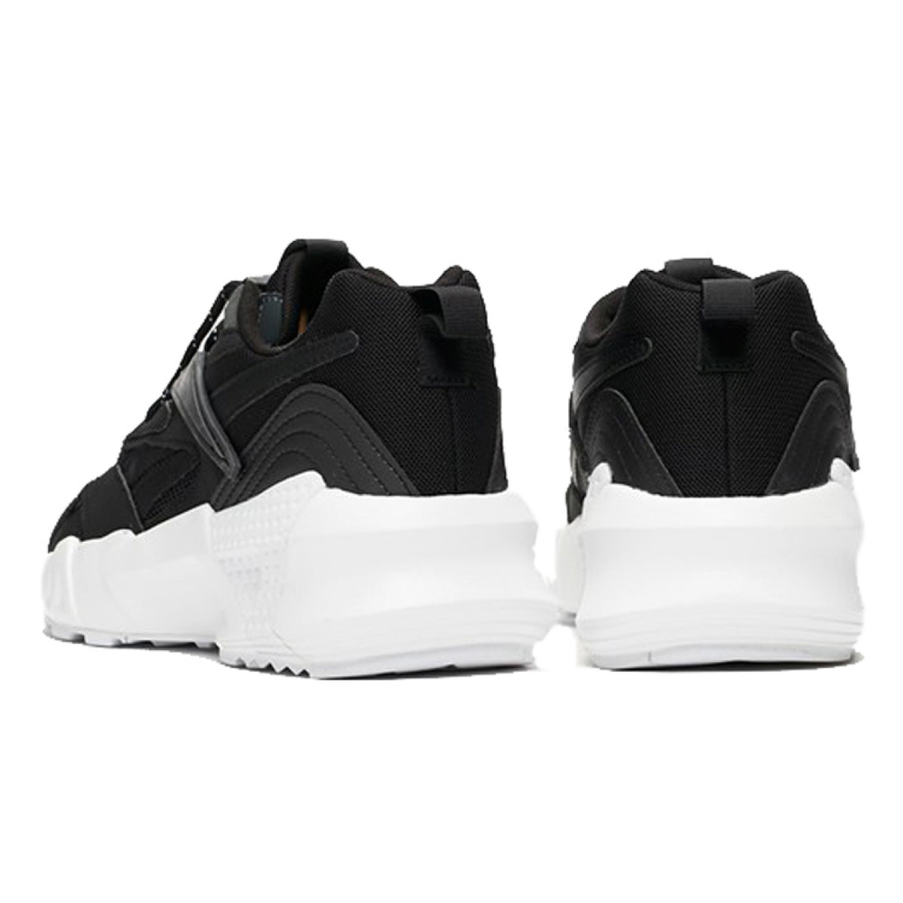 Reebok Aztrek
