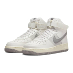 Nike Air Force 1 LE