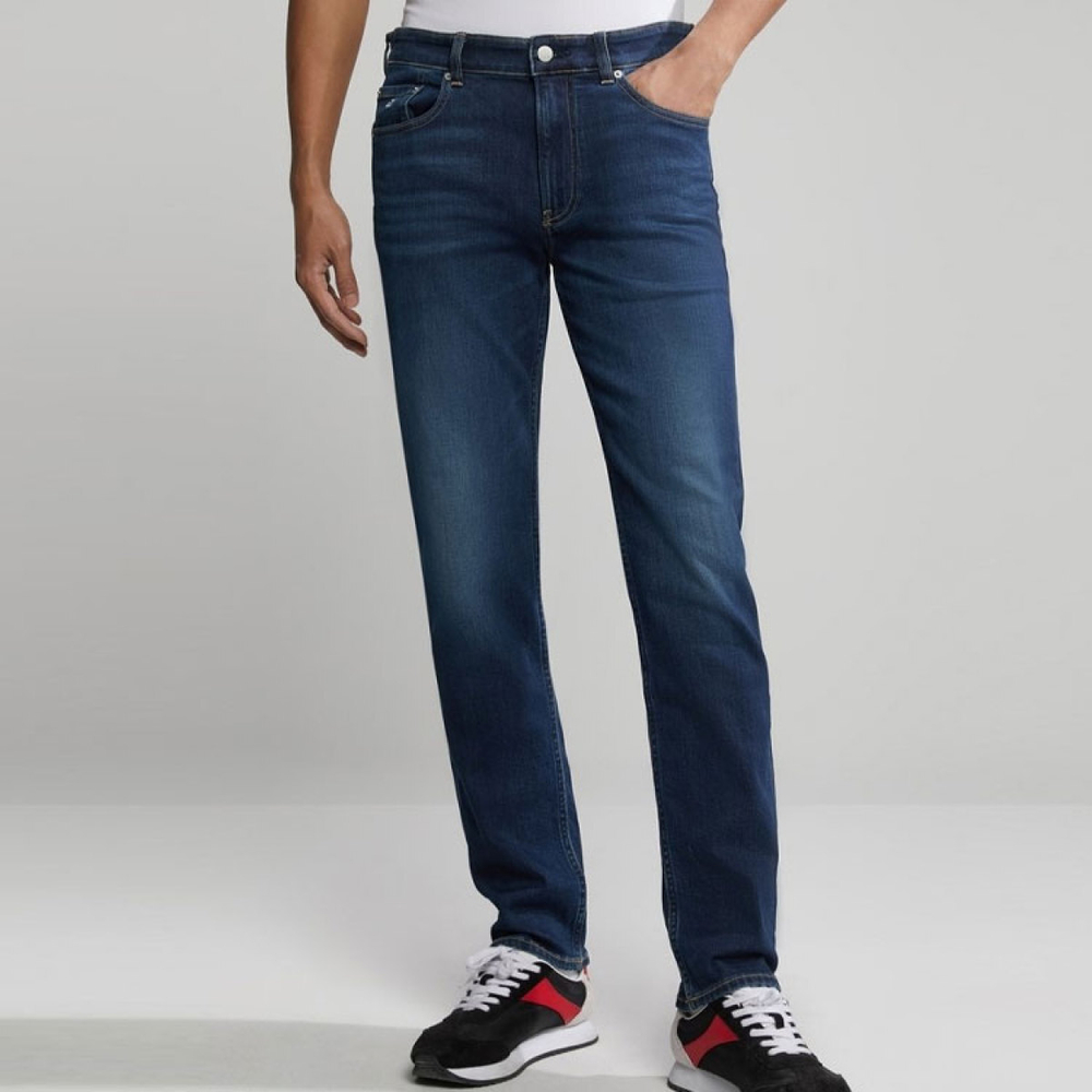CALVIN KLEIN