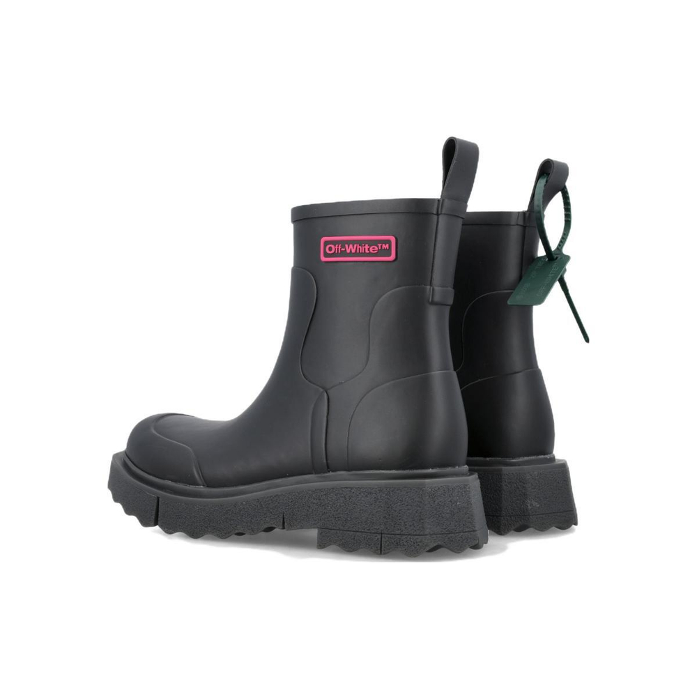 OFF-WHITE