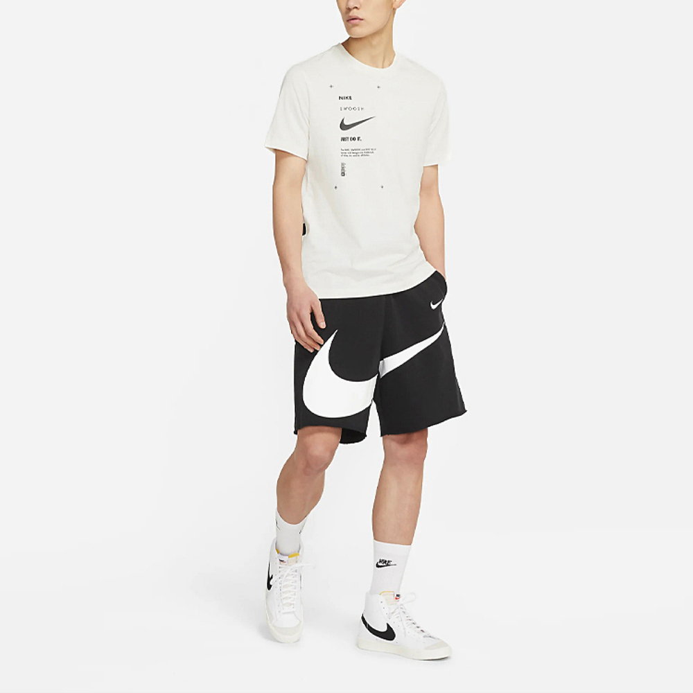 Nike Sportswear Swoosh Club T
