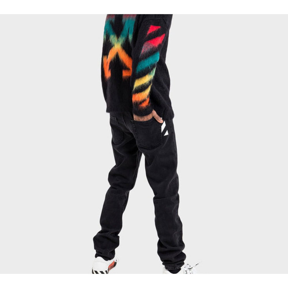 OFF-WHITE