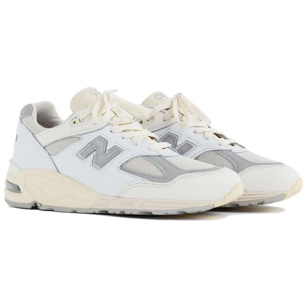 New Balance NB 990 V2