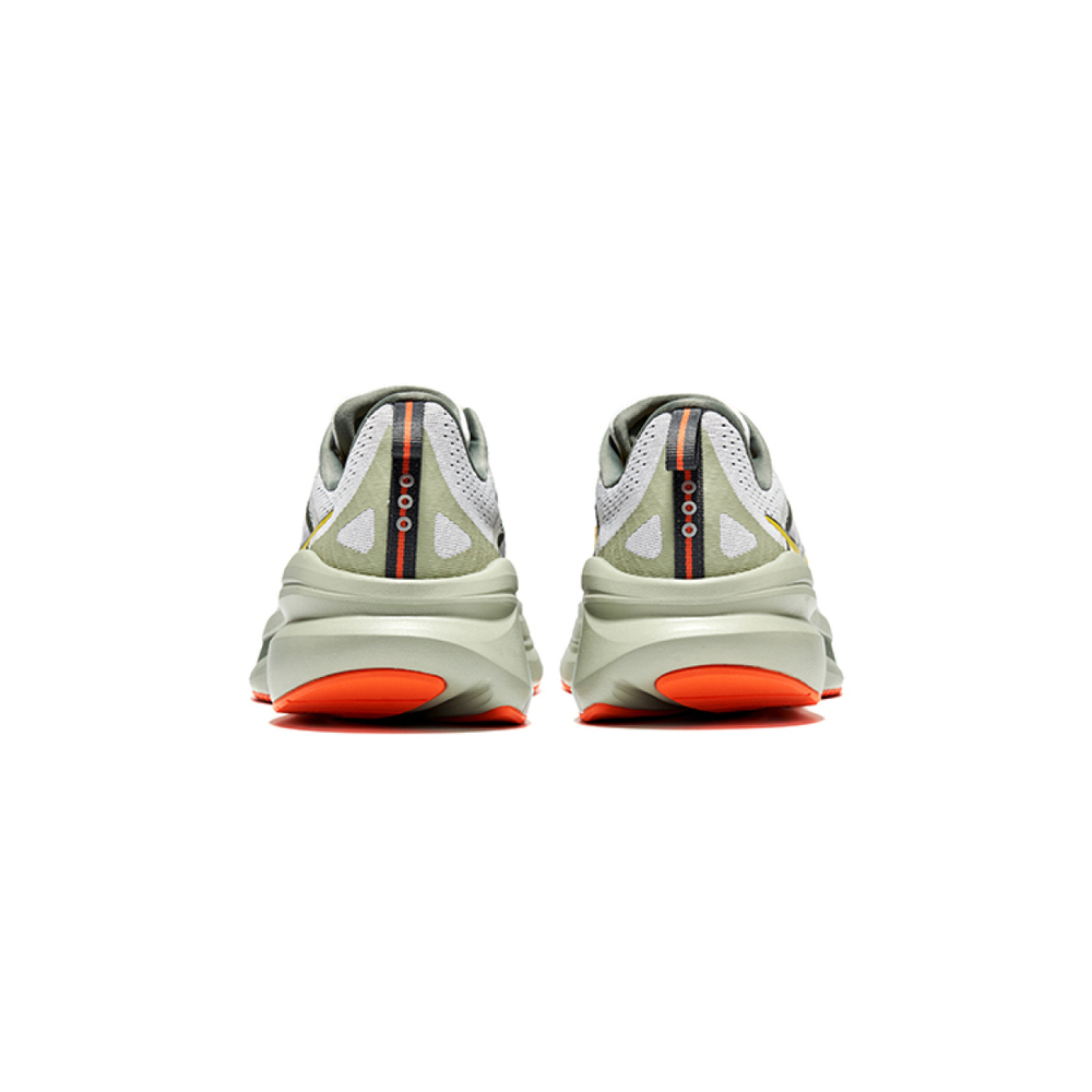 Saucony OMNI 22