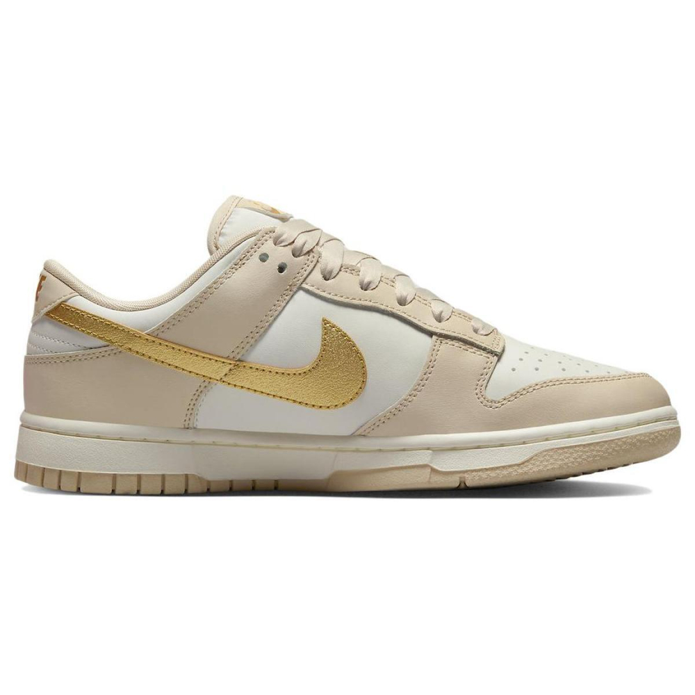 Nike Dunk "Gold Swoosh"