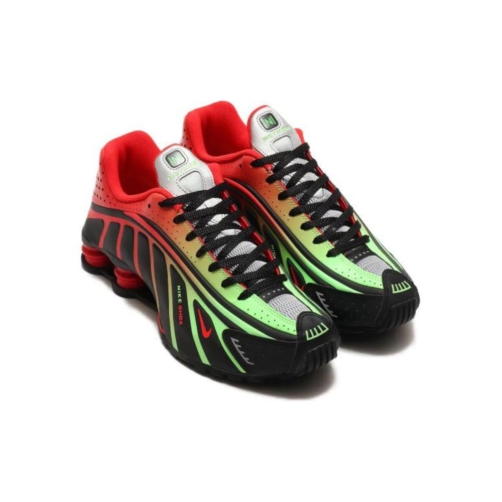 Nike Shox R4