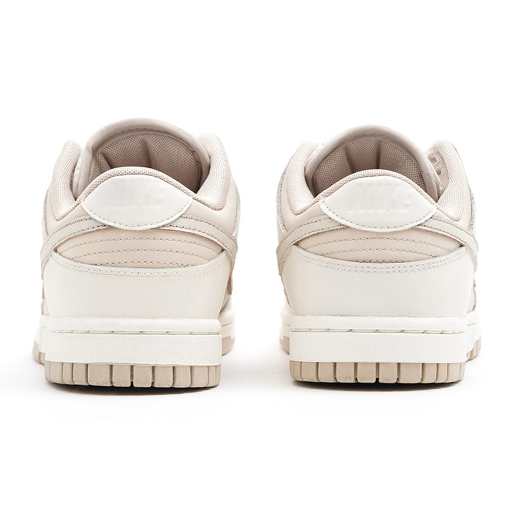 【 】 Nike Dunk Low "Gold Swoosh"