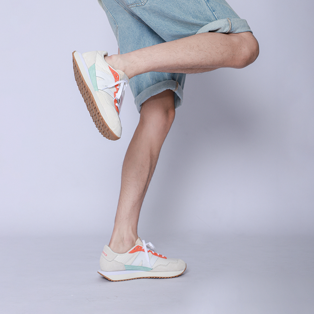 New Balance NB 237