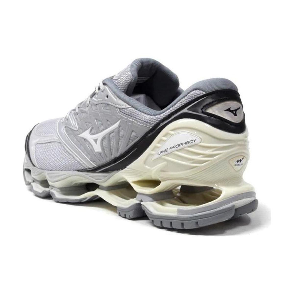 Mizuno Pro