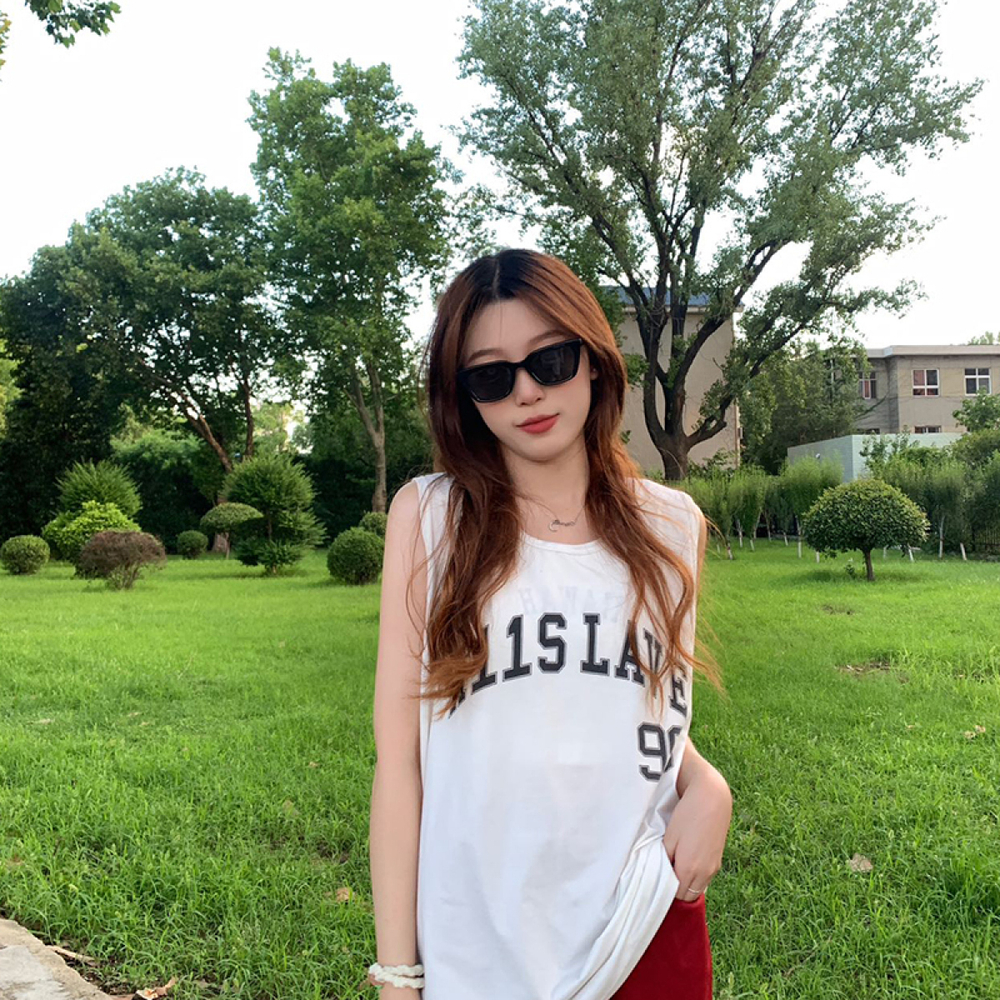 【 】 PULAIS ins