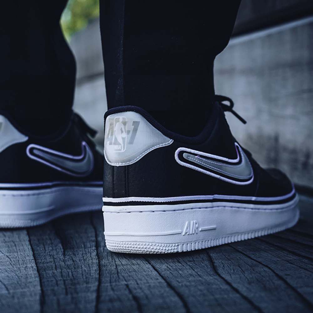 Nike Air Force 1 07 LV8 Sport NBA PU