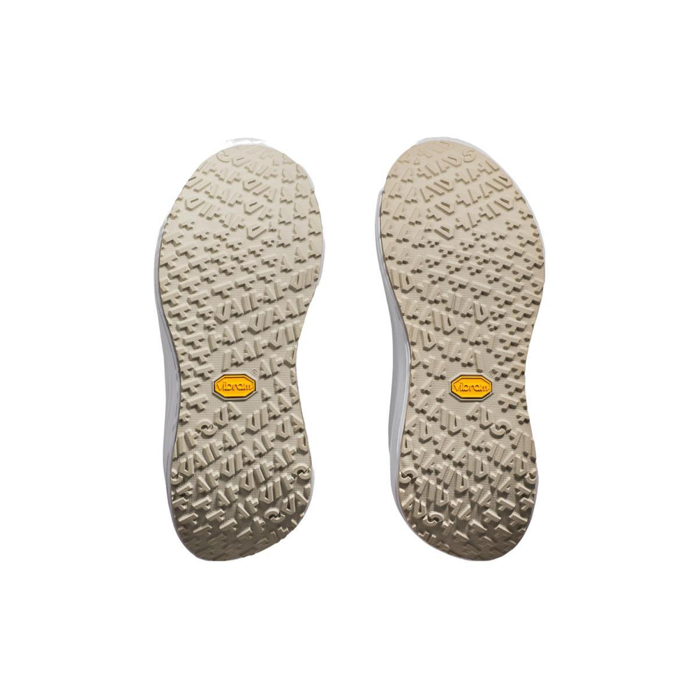 HOKA ONE ONE THOUGHTFUL CREATION