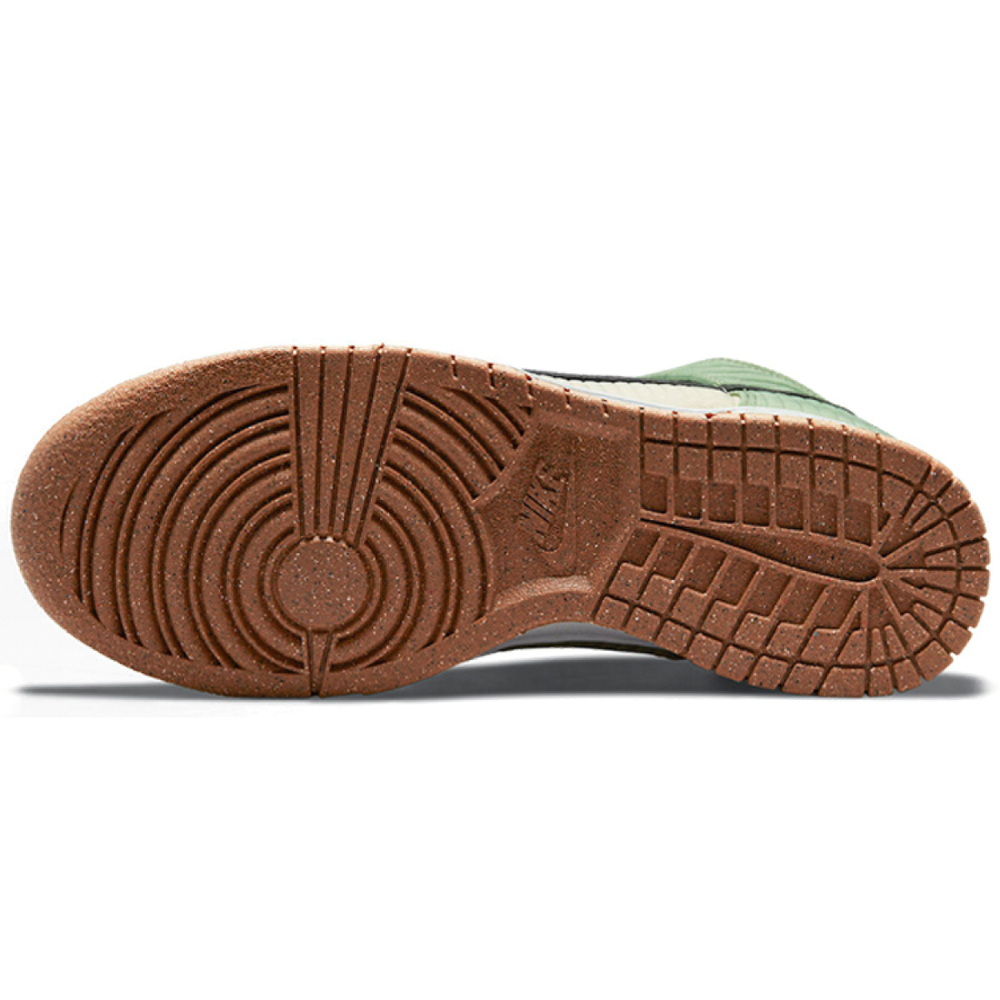 Nike Dunk High “Toasty”