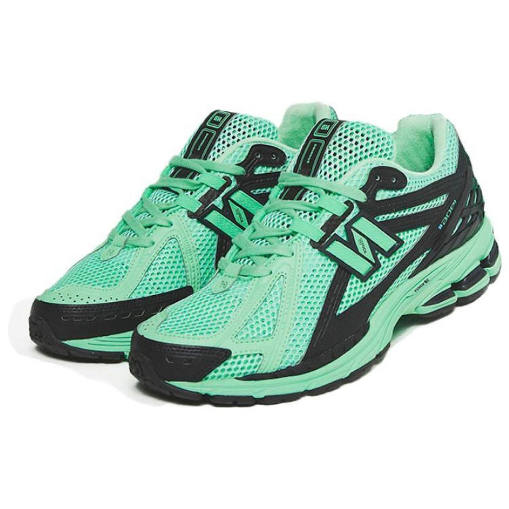 Size? x New Balance NB 1906R