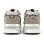 Levi’s x New Balance NB 990 V3
