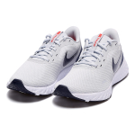 Nike REVOLUTION 5