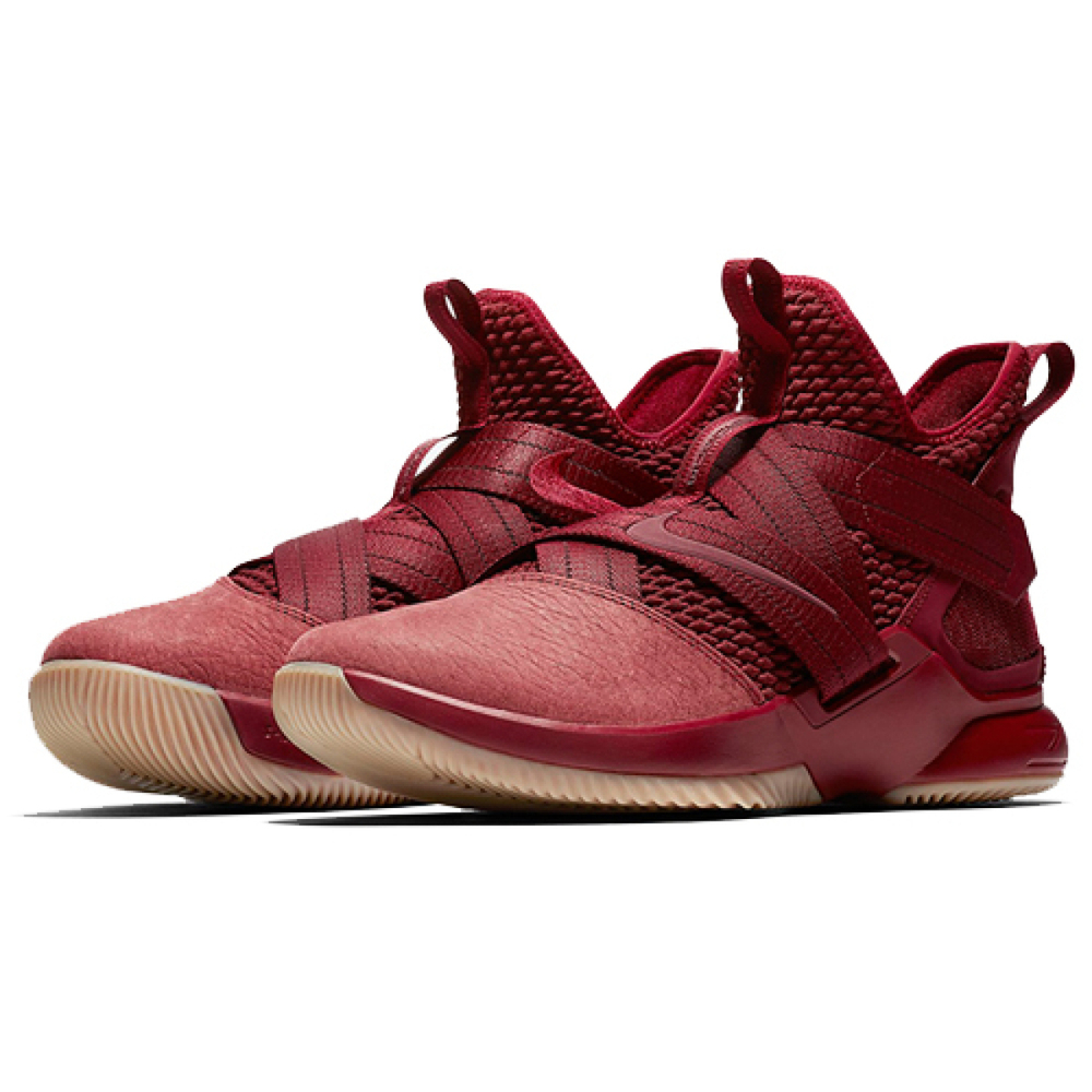 Nike zoom soldier 12 LeBron
