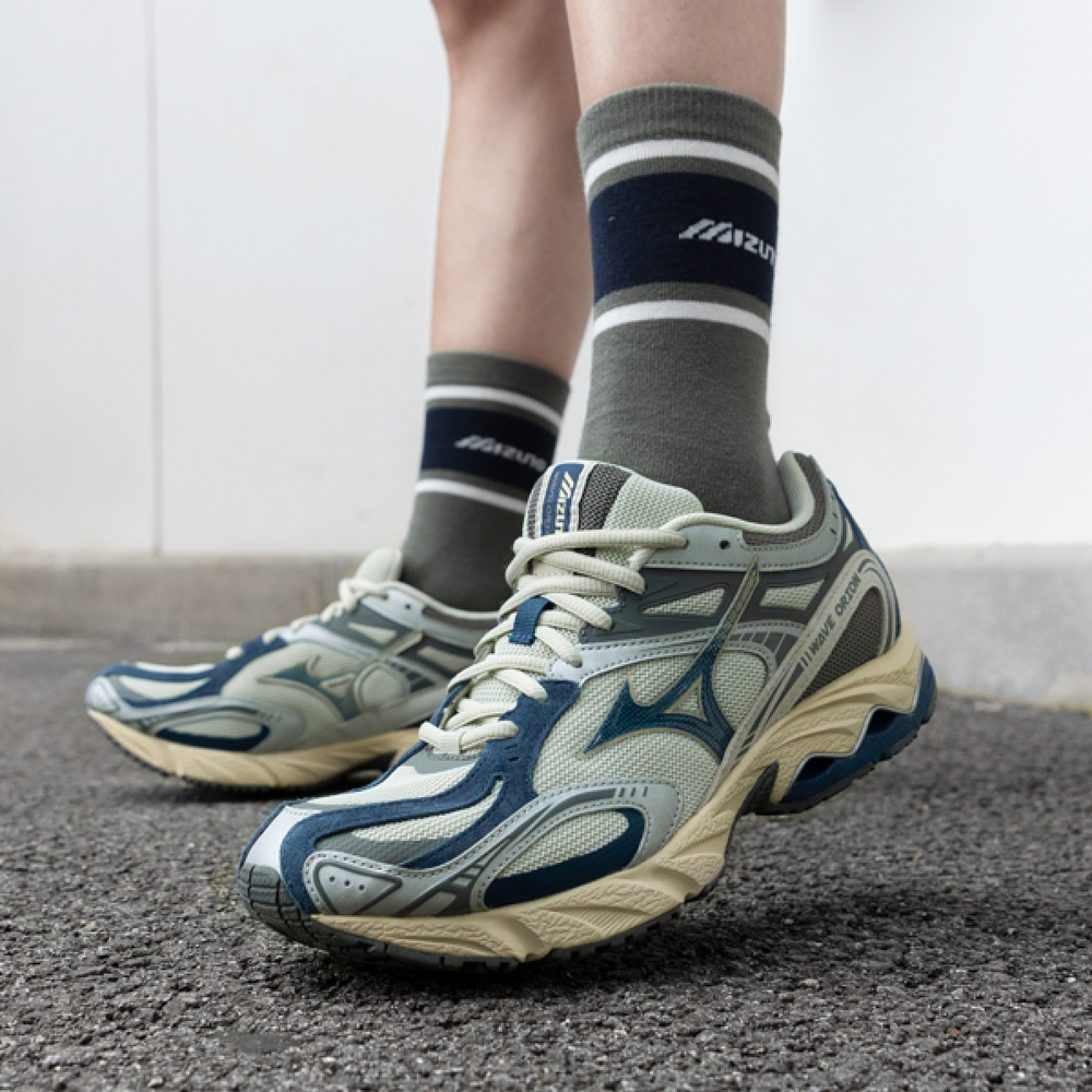 Mizuno WAVE ORION