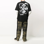 OFF-WHITE T