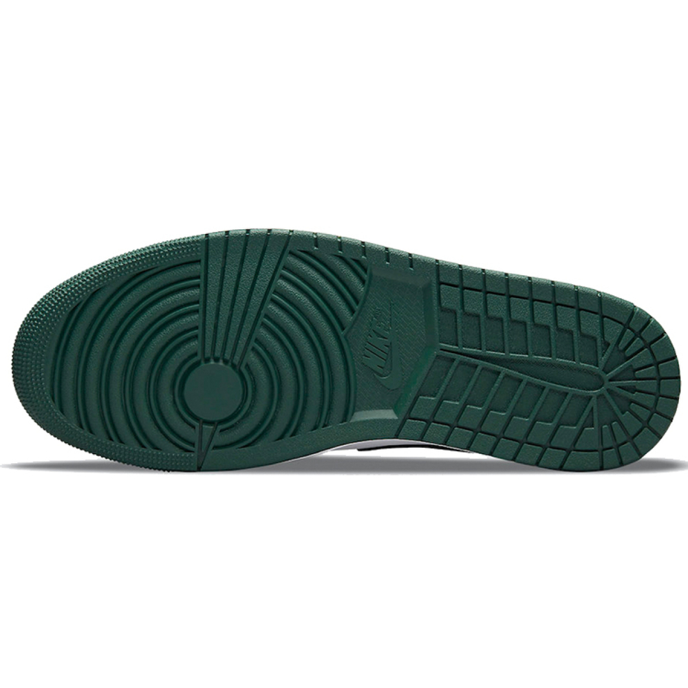 Jordan low "green toe"