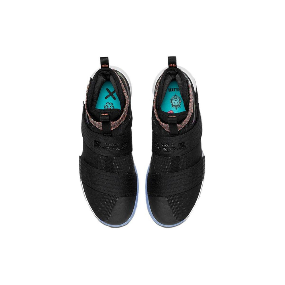 Nike zoom soldier 10 Cosmic