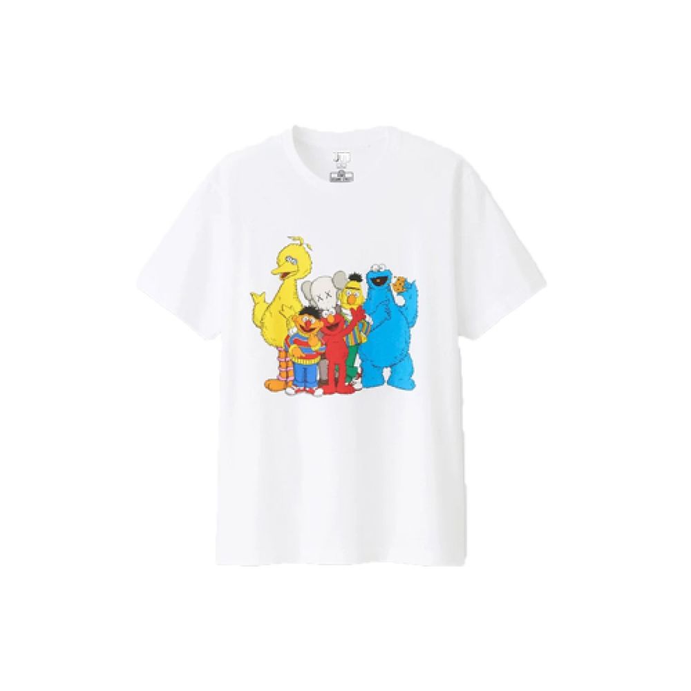 UNIQLO x kaws T