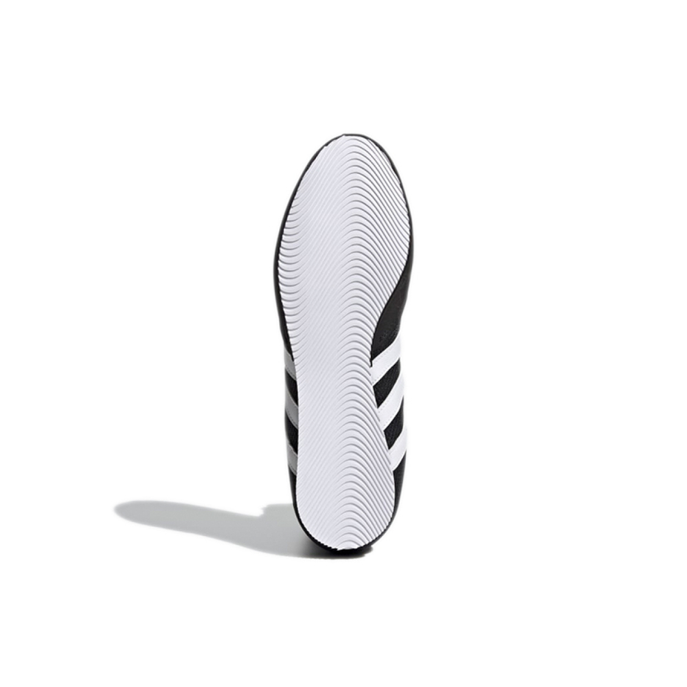Adidas Box Hog 2.0