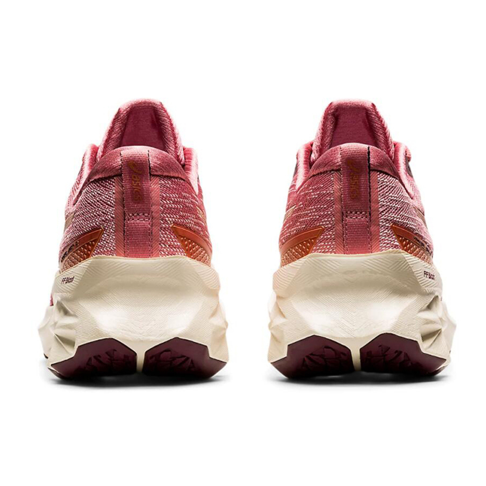 Asics Novablast 2