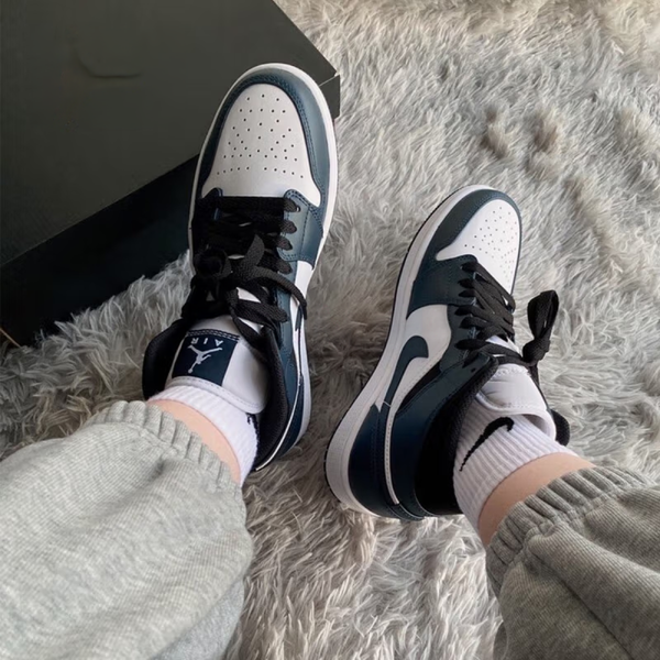 Jordan Air Jordan 1 Mid "Dark Teal"