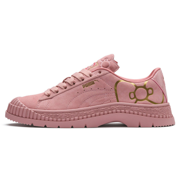 Hello Kitty/ x PUMA Utility