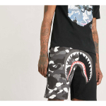 A BATHING APE