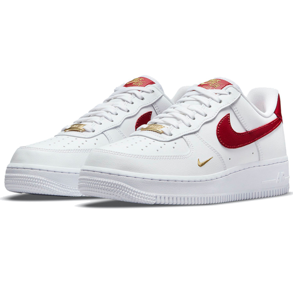 Nike Air Force 1 07 essential