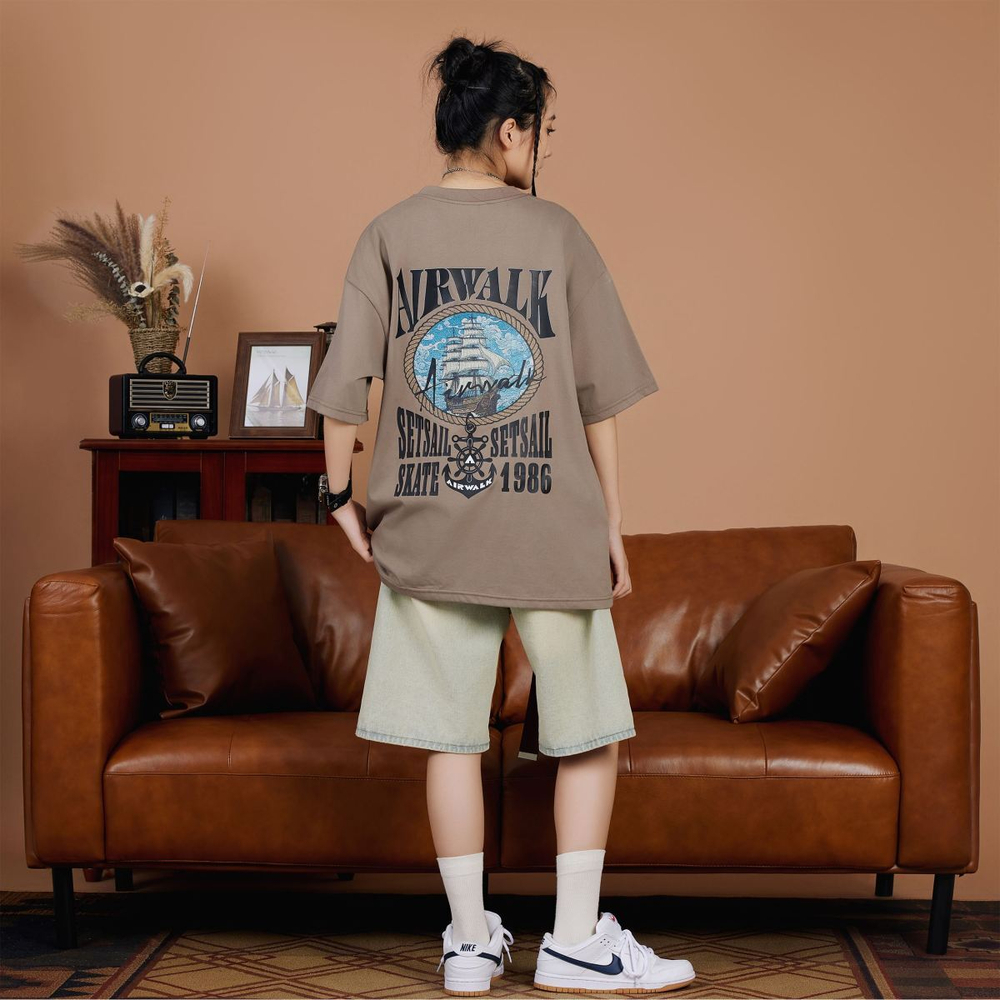 Airwalk T