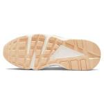 Nike Huarache SE "Easter"
