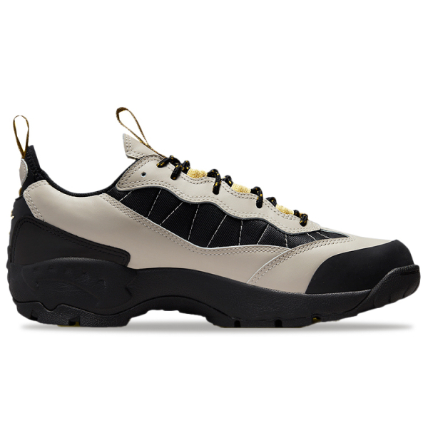 Nike ACG Air Mada