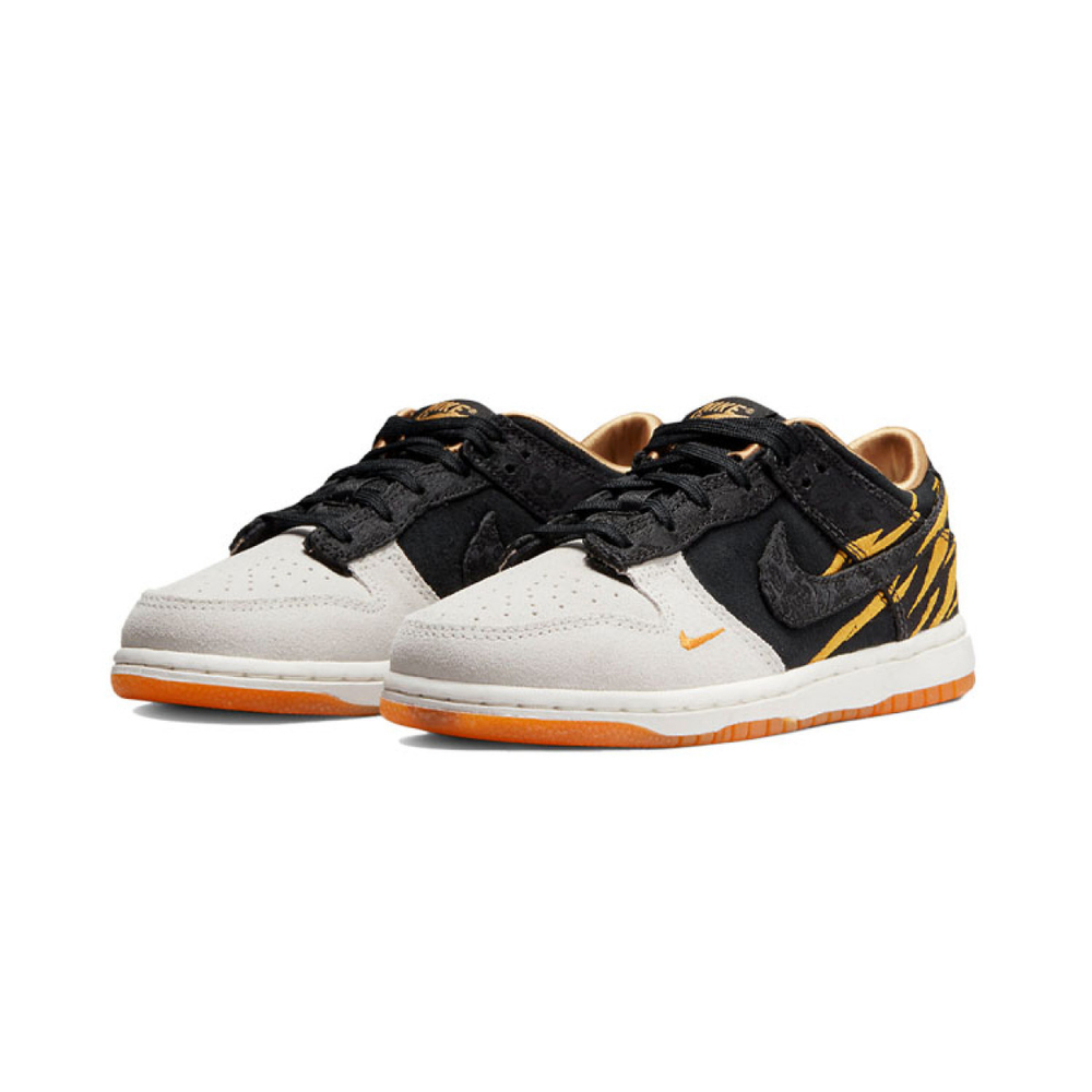 Nike Dunk god of wealth