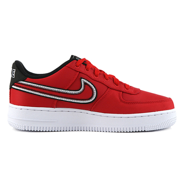 Nike Air Force 1 LV8 1