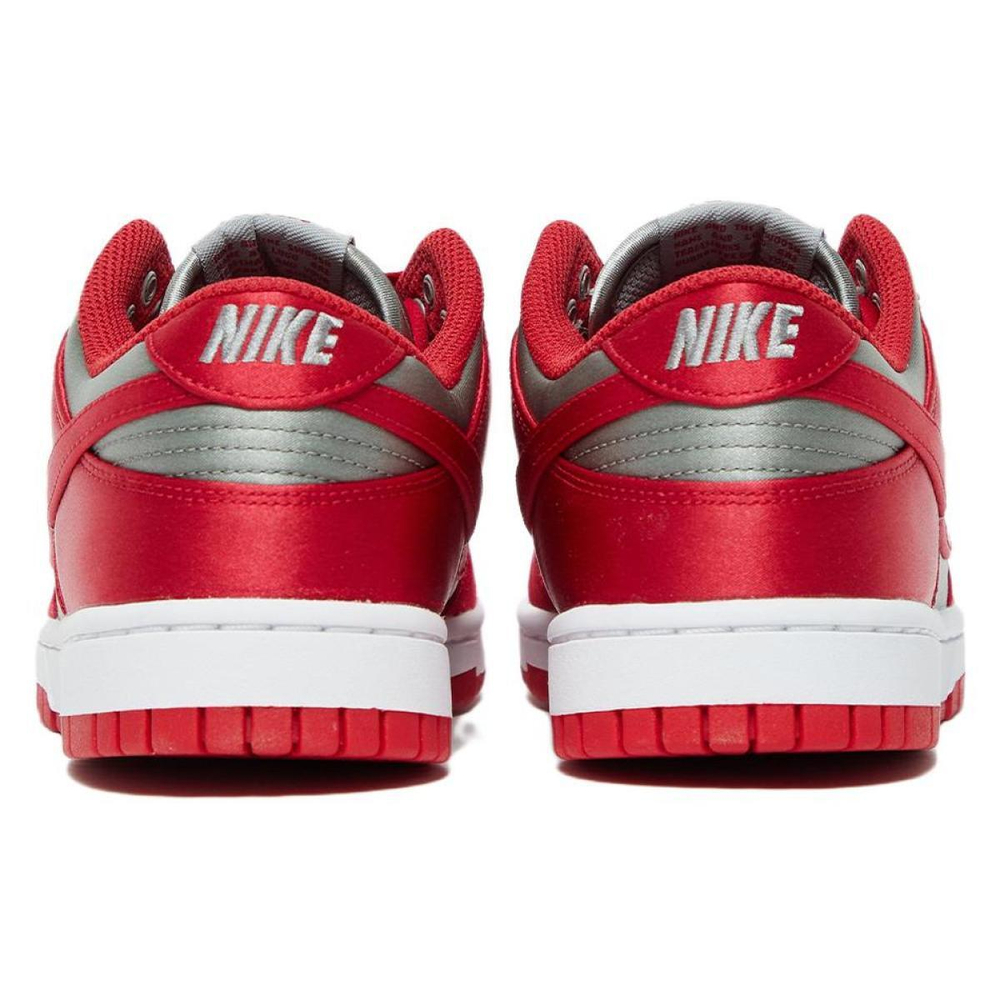 Nike Dunk "UNLV Satin" ESS SNKR