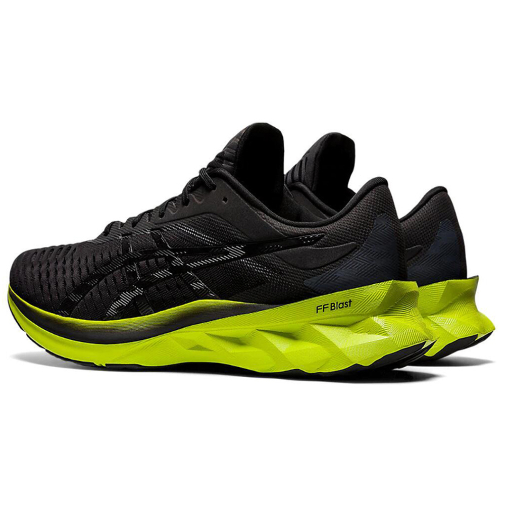 Asics Novablast