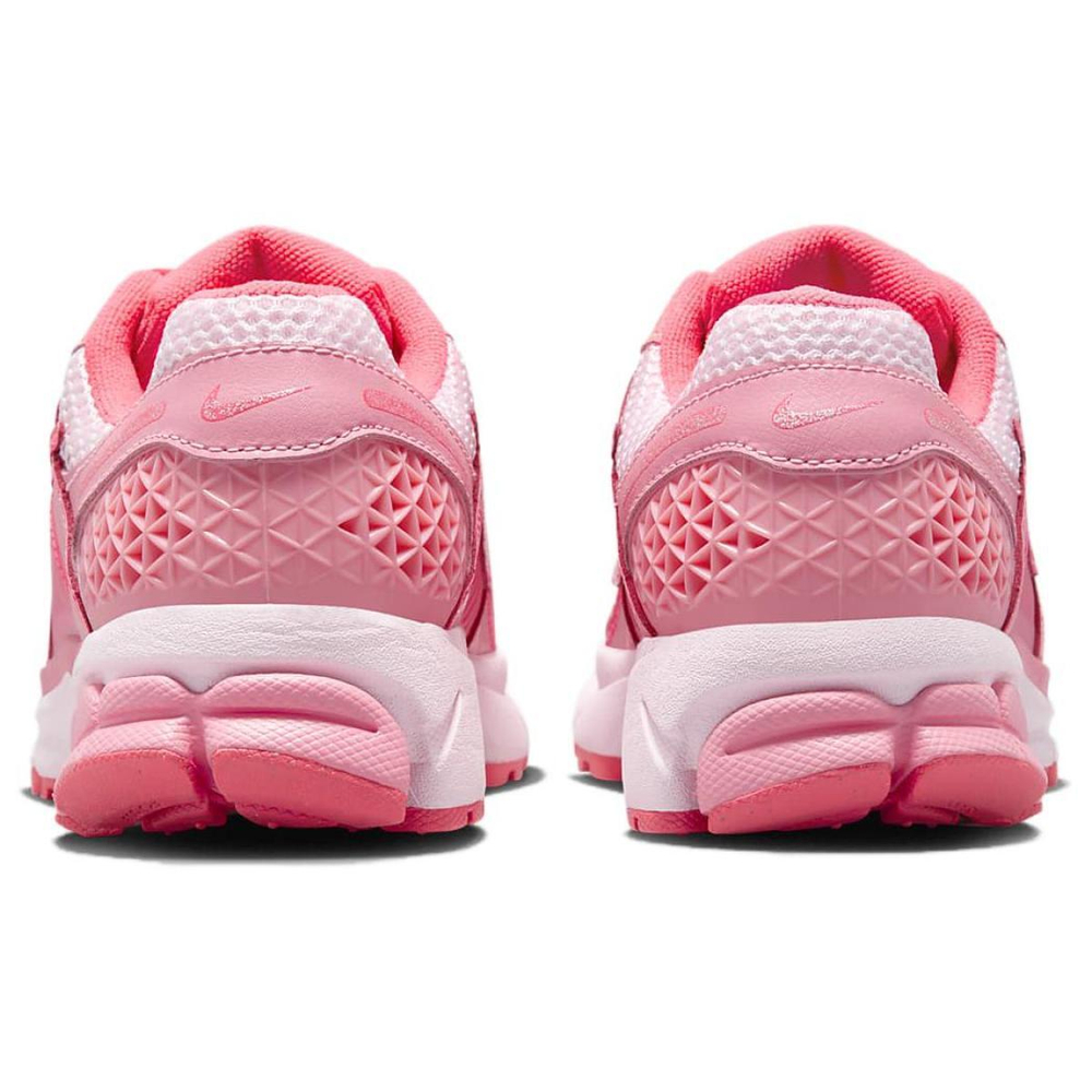 Nike Air Zoom Vomero 5
