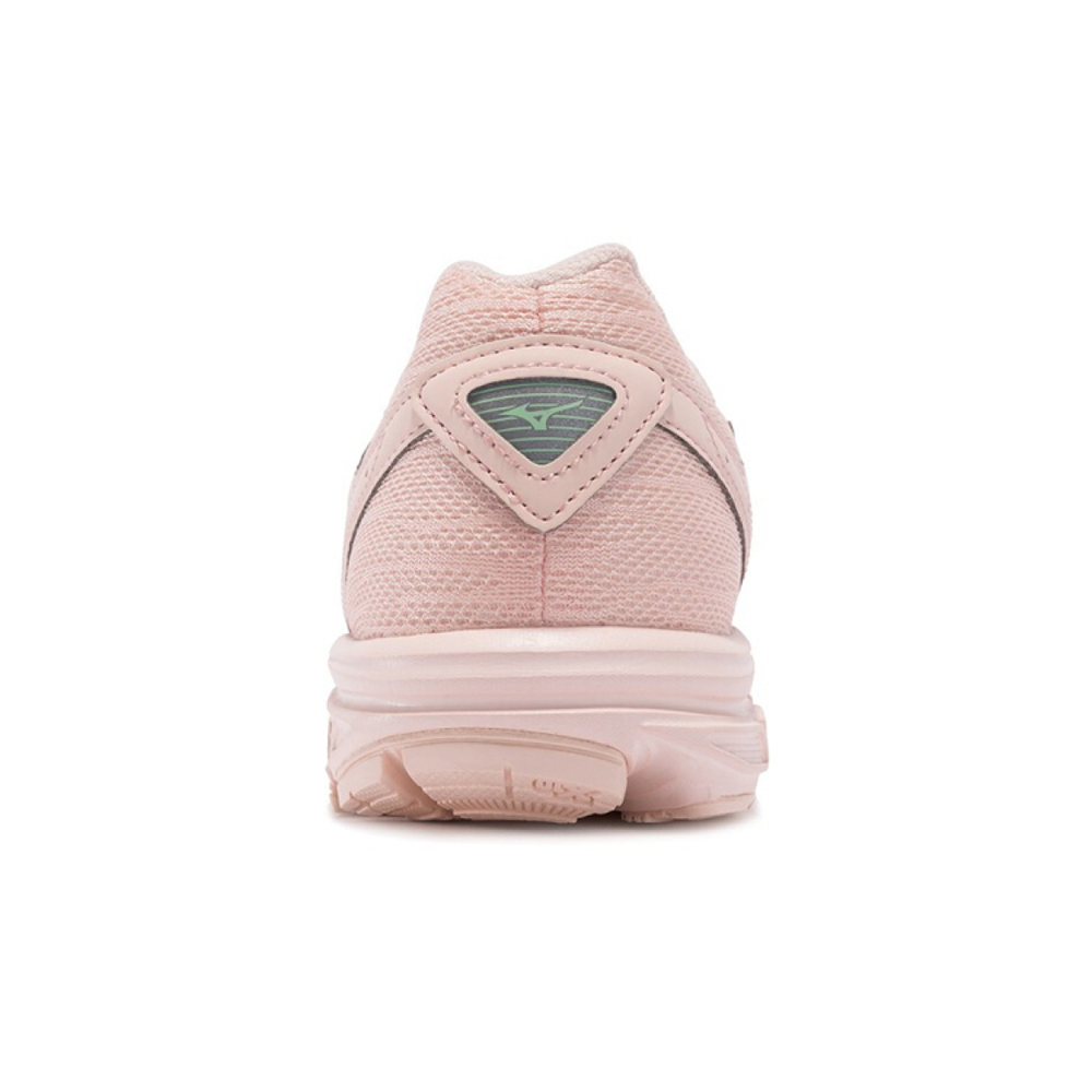 Mizuno Spark 3