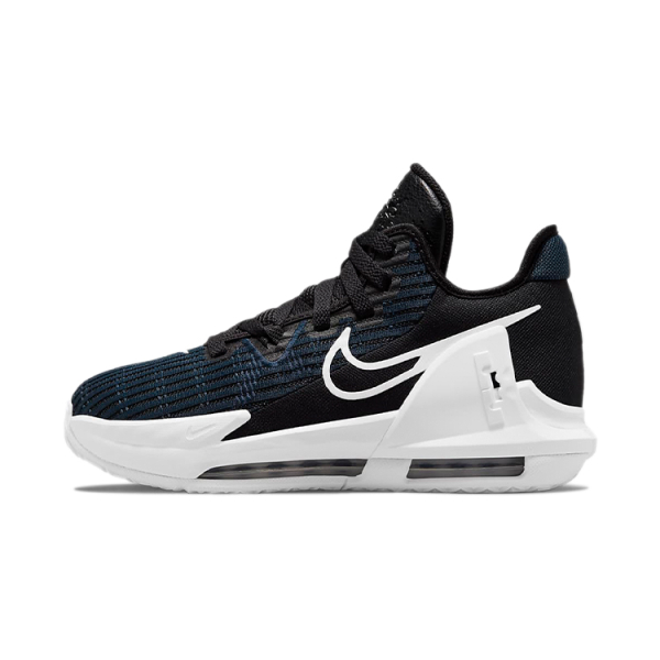 Nike Witness 6