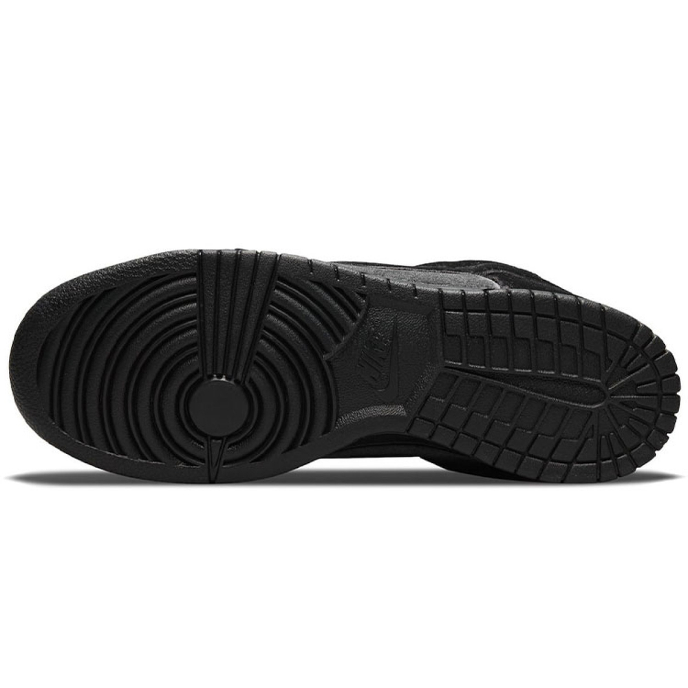Dover Street Market x Nike Dunk Velvet